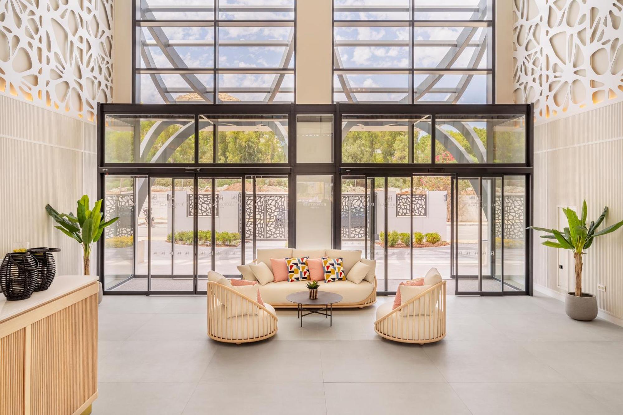 Hotel Eurostars Oasis Marbella Zewnętrze zdjęcie